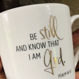 Stimmungsbild zu Tasse "Be still and know" - Golddekor